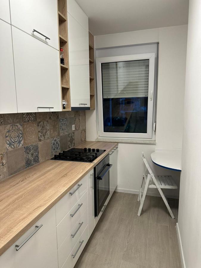 Novoureden Stan U Vitezu Apartment Екстериор снимка